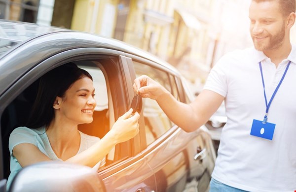 Overweeg een hybride auto! Overweeg een hybride auto!